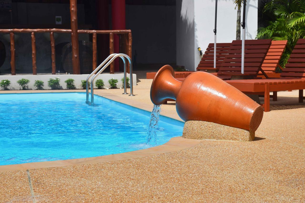 Vivi Bungalows Resort Nai Harn Экстерьер фото